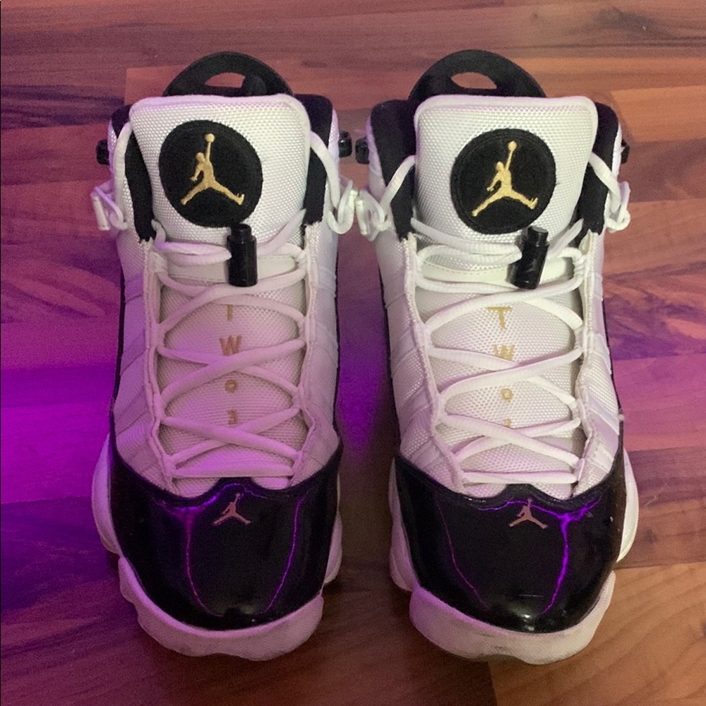 Air Jordan 6 rings